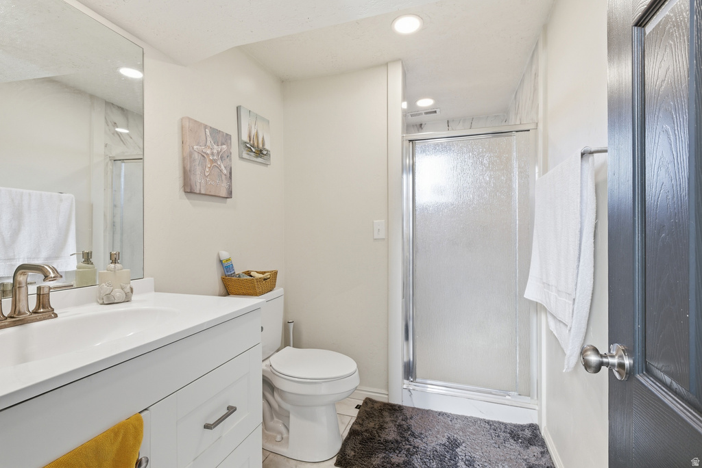 8705 S NEWELL DR West Jordan, UT 84088