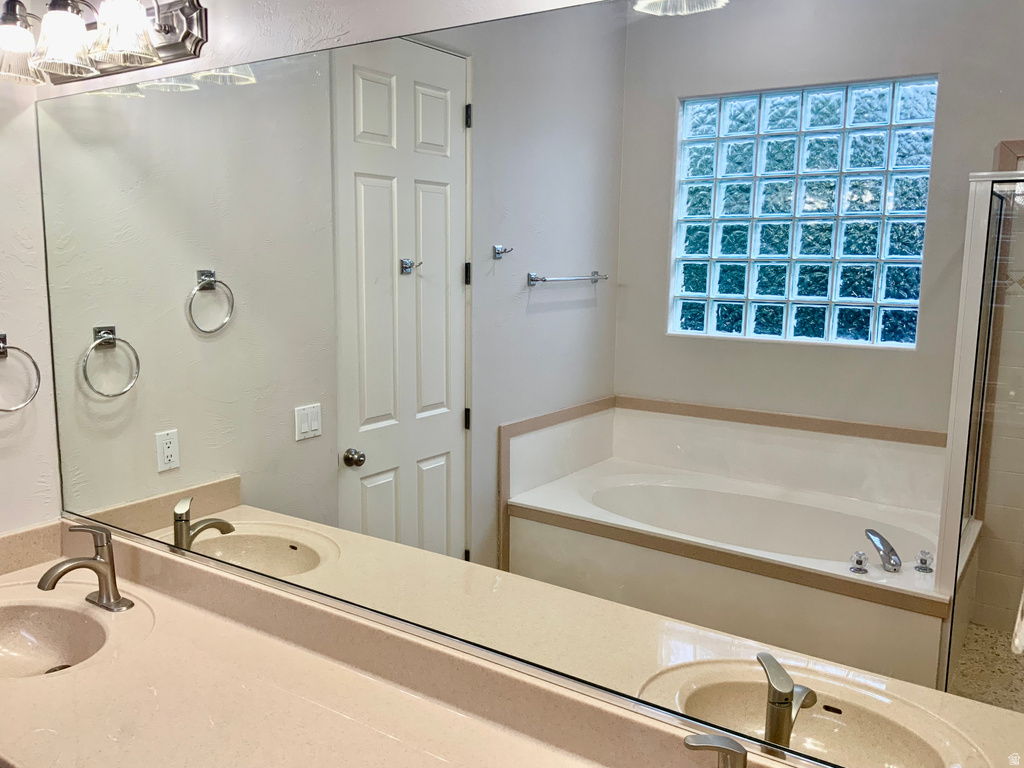 1042 W HILLVIEW DR Washington, UT 84780