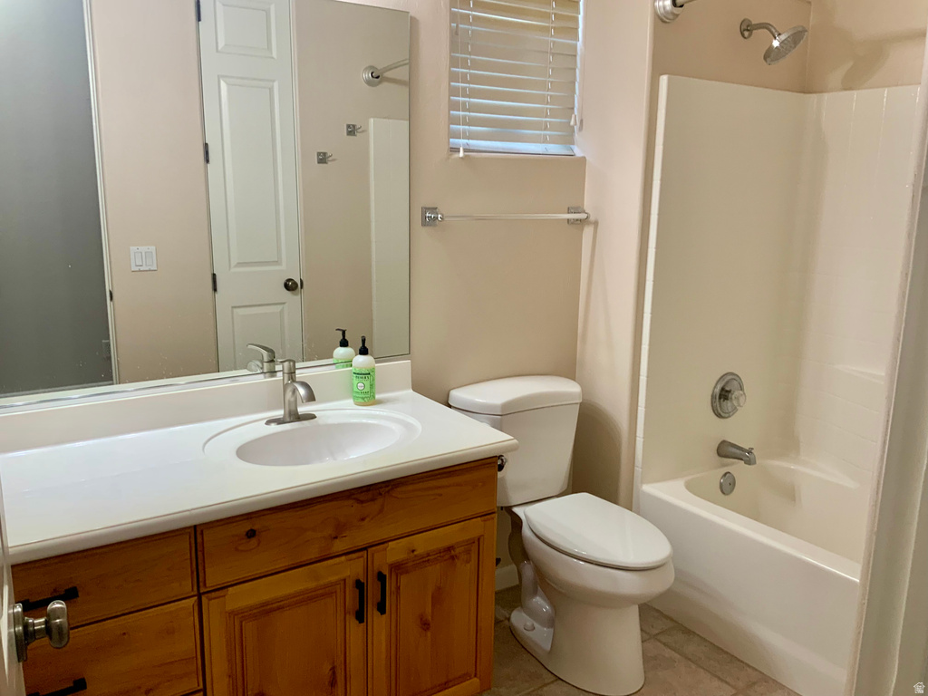 1042 W HILLVIEW DR Washington, UT 84780