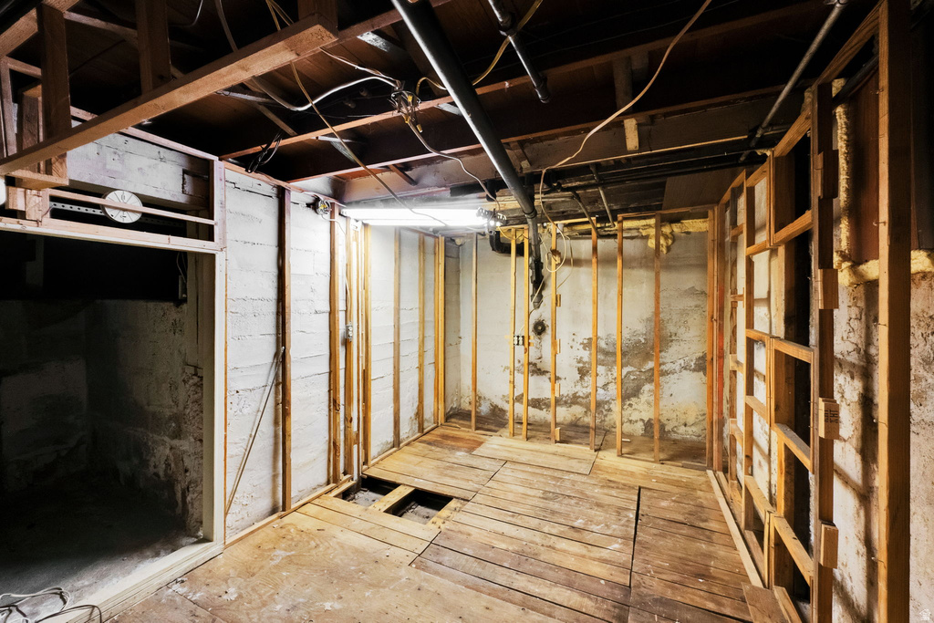 1017 W 300 S Salt Lake City, UT 84104