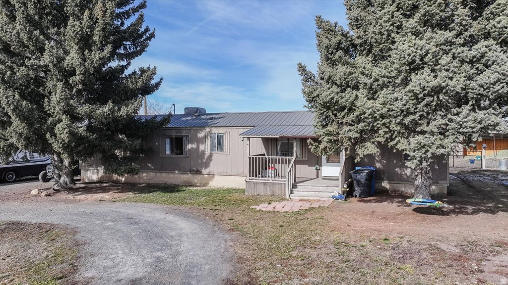 65 E 8800 S Paradise, UT 84328