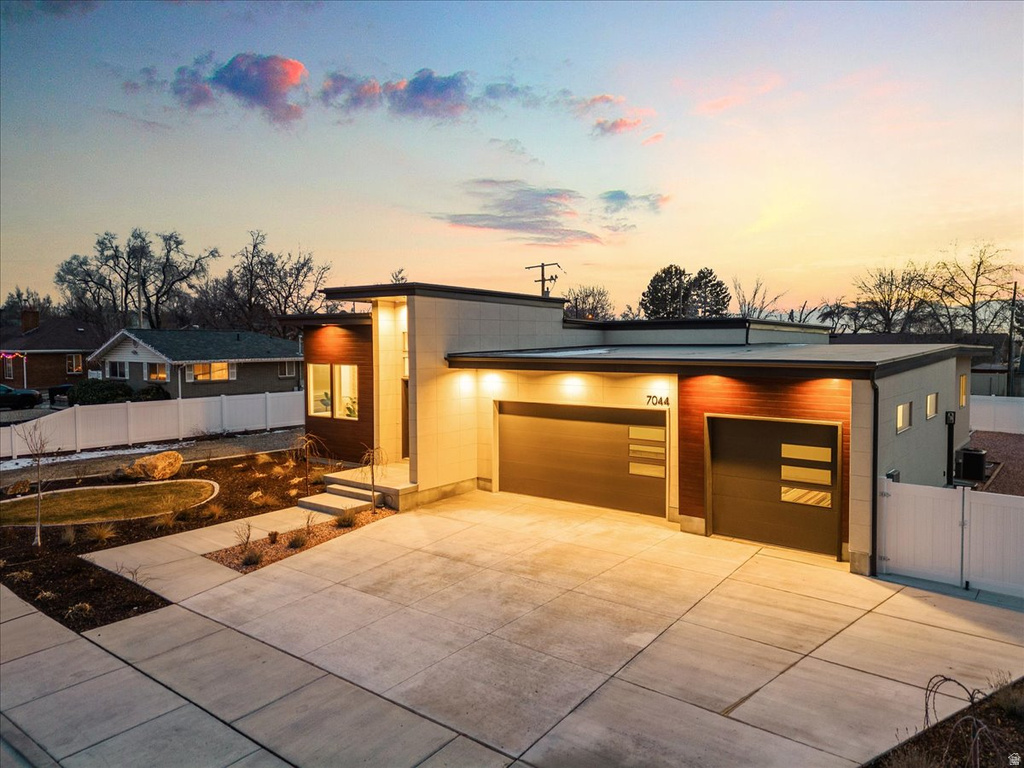 7044 S 1700 E Cottonwood Heights, UT 84121