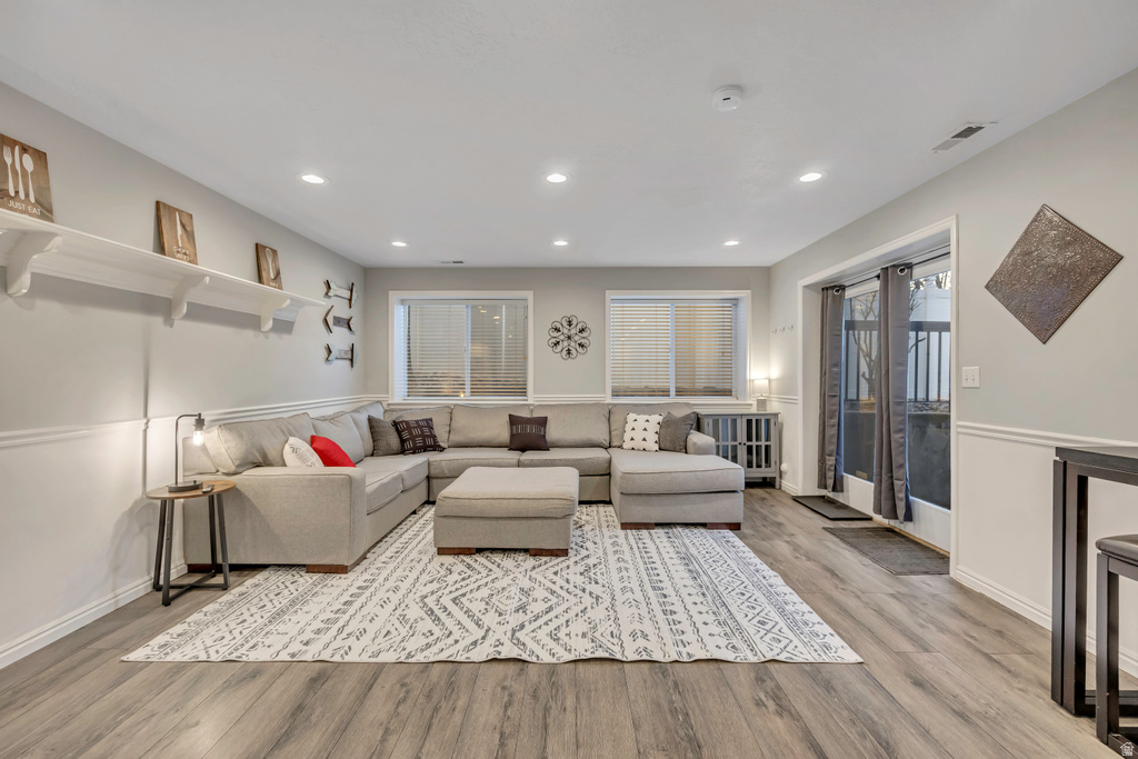 9162 S GLENN ABBEY WAY Sandy, UT 84093