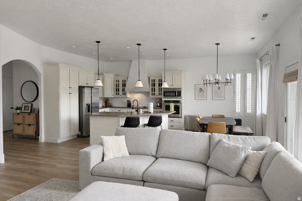 2006 WESTCLIFF DR St George, UT 84790