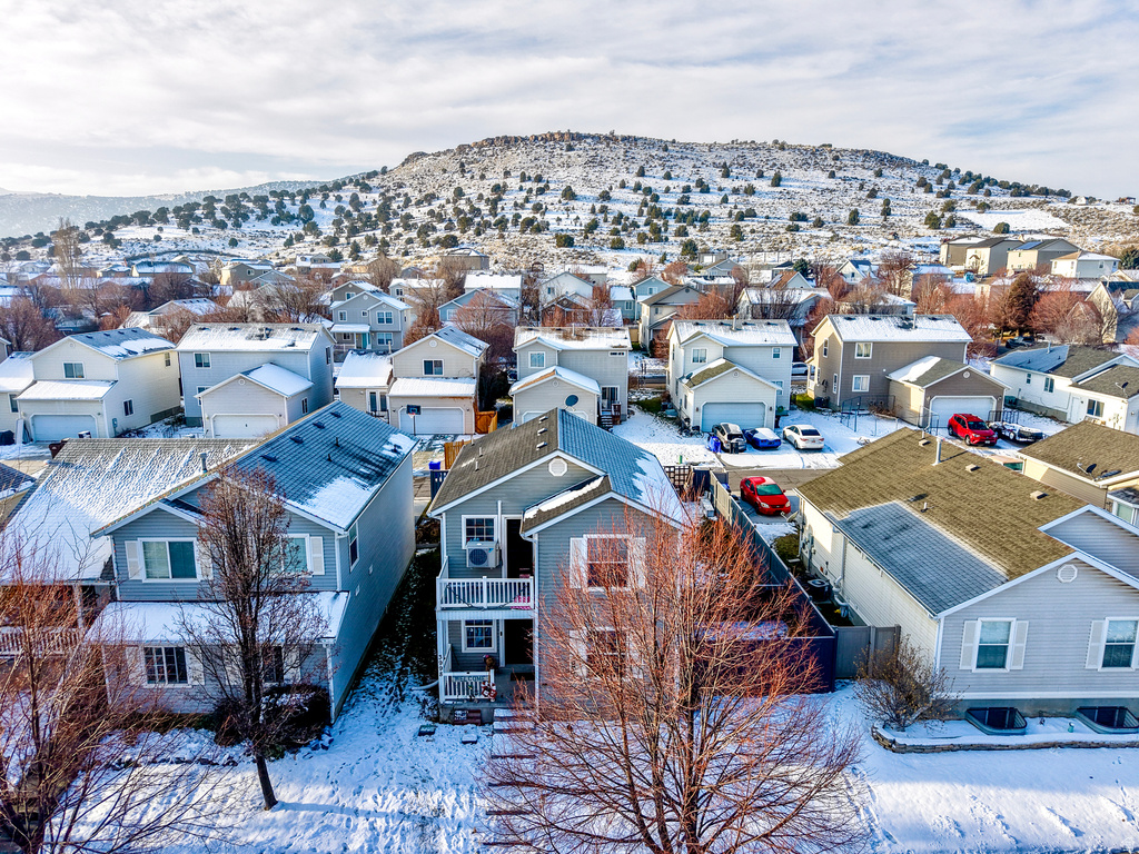 3998 E DILLONS DR Eagle Mountain, UT 84005