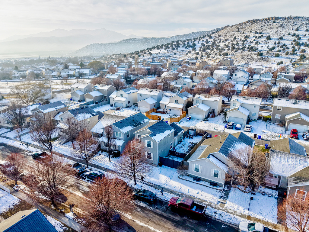 3998 E DILLONS DR Eagle Mountain, UT 84005