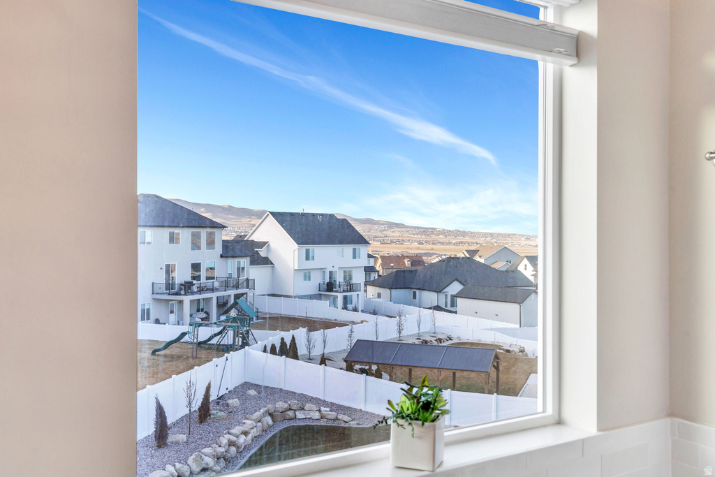 1537 S LUKAS LN Saratoga Springs, UT 84045