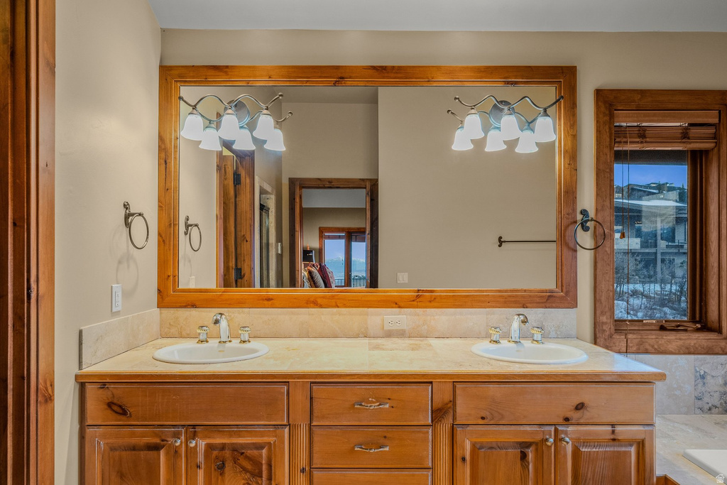 75 HIDDEN OAKS LN Park City, UT 84060