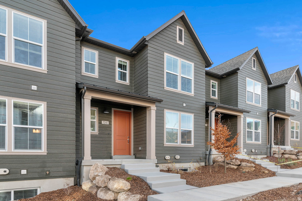 7241 S CAMPION DR West Jordan, UT 84081