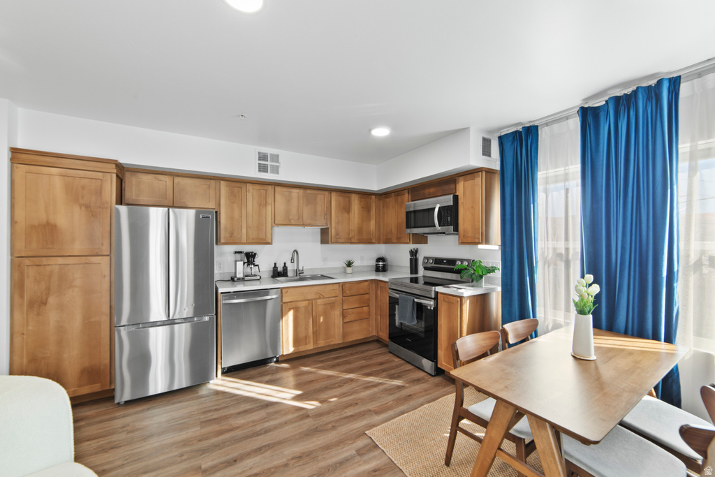 443 KANE CREEK BLVD #B201 Moab, UT 84532