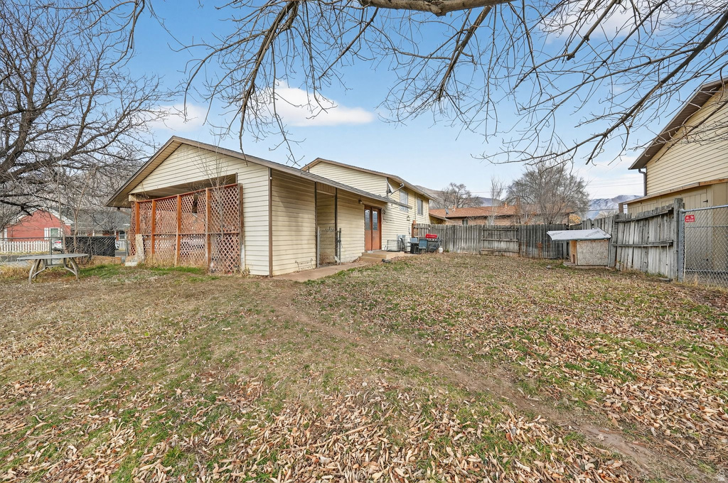 383 W 100 S Springville, UT 84663