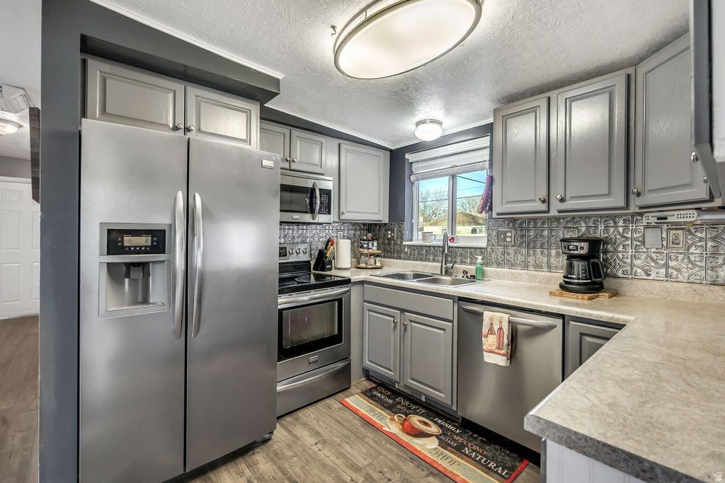 3799 S MANHATTEN DR West Valley City, UT 84120