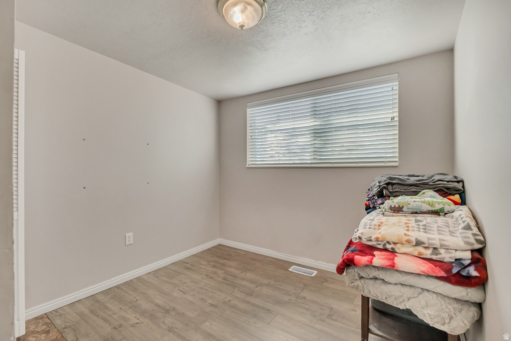 3799 S MANHATTEN DR West Valley City, UT 84120