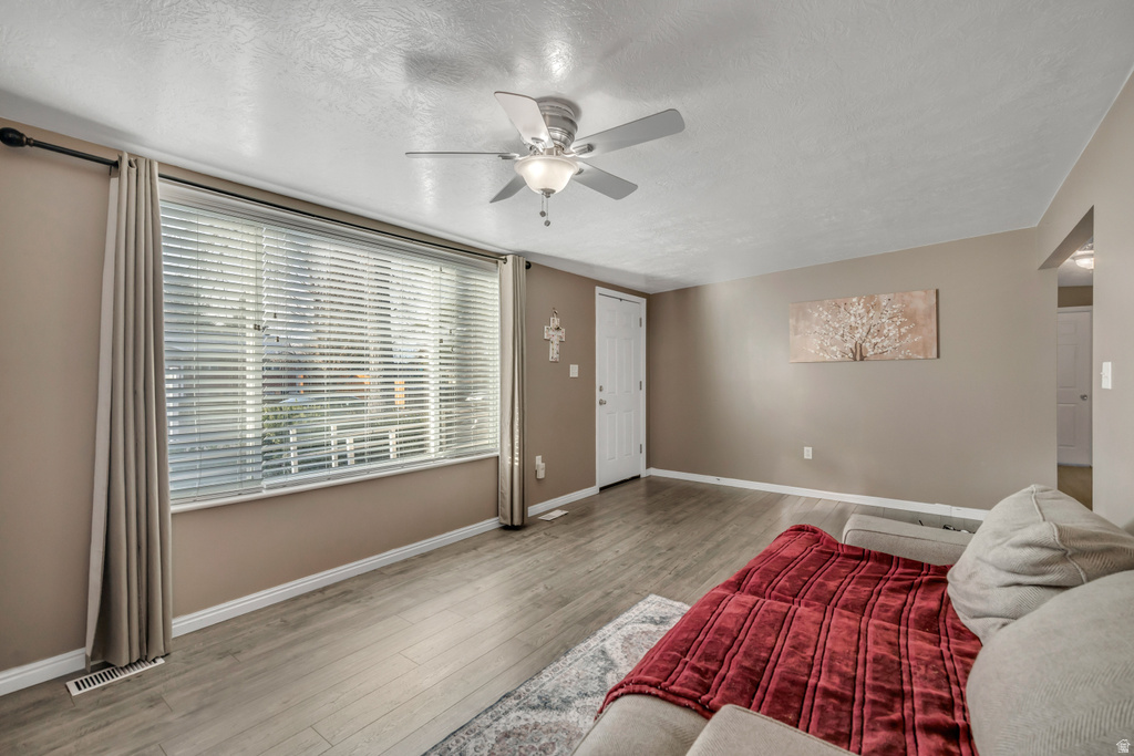 3799 S MANHATTEN DR West Valley City, UT 84120