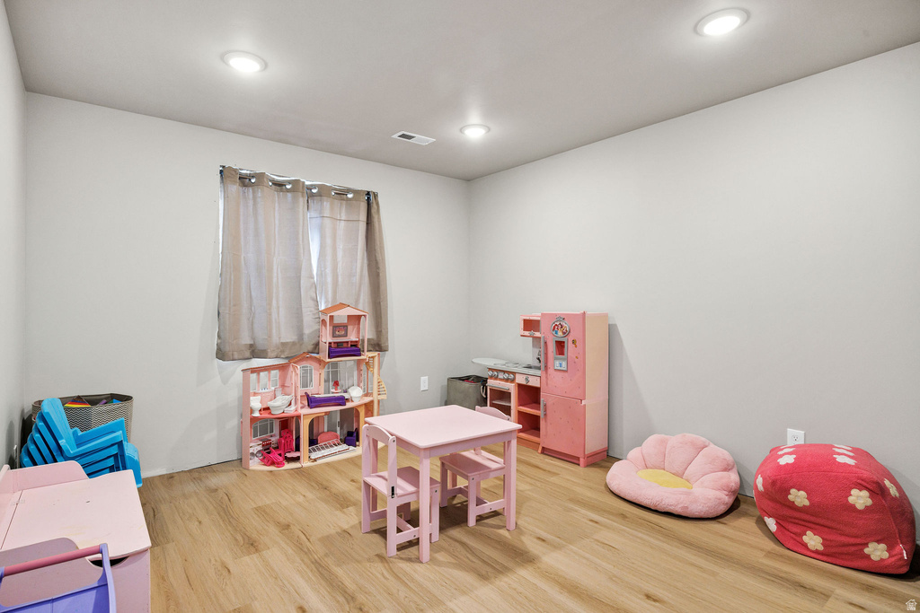 673 E 2000 N North Logan, UT 84341