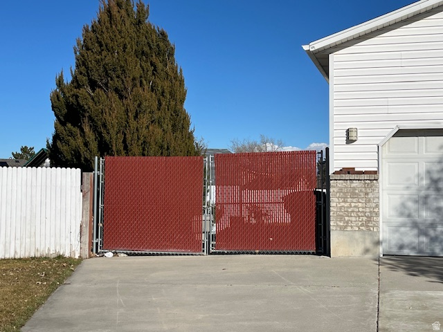 6616 W FANFARE CT West Valley City, UT 84128