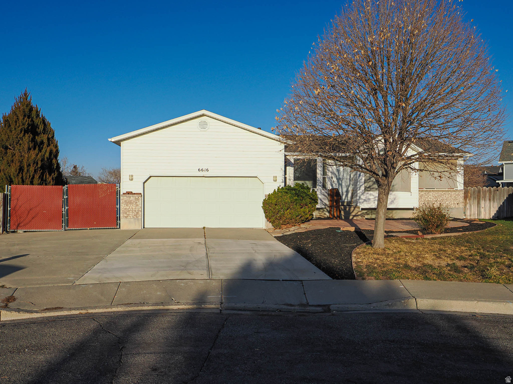 6616 W FANFARE CT West Valley City, UT 84128