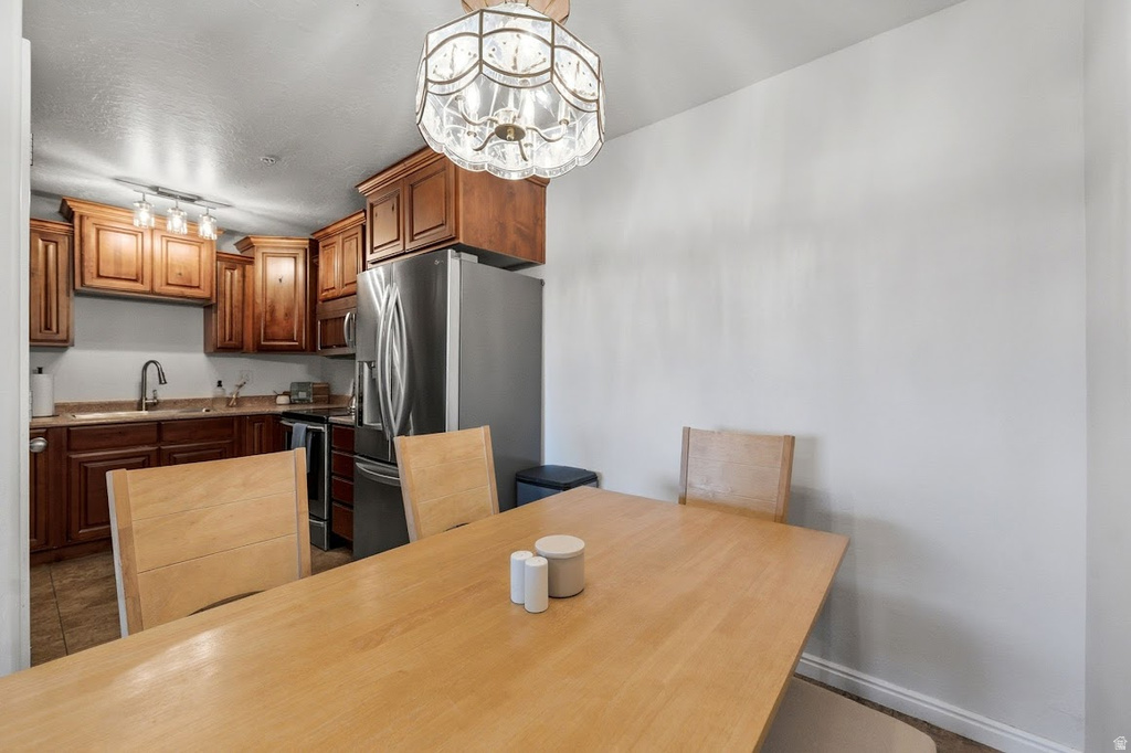 1936 N CREST RD Saratoga Springs, UT 84045