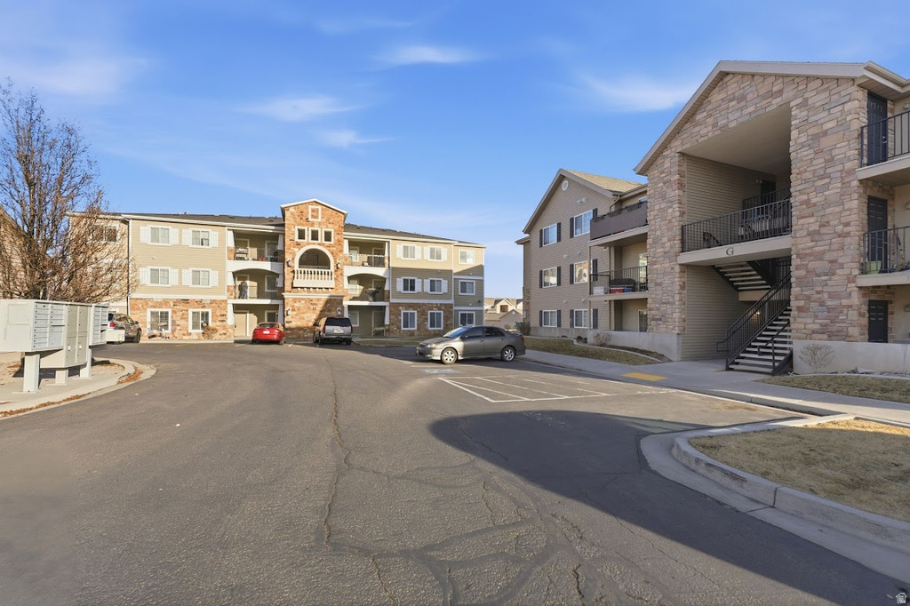 1936 N CREST RD Saratoga Springs, UT 84045