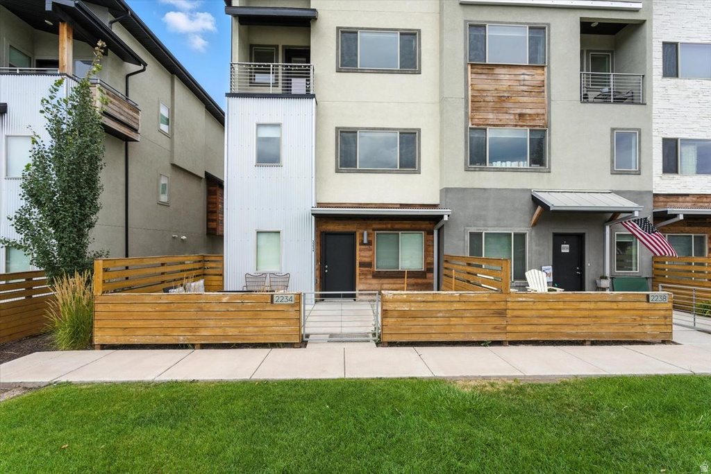 2234 N 450 W Layton, UT 84041