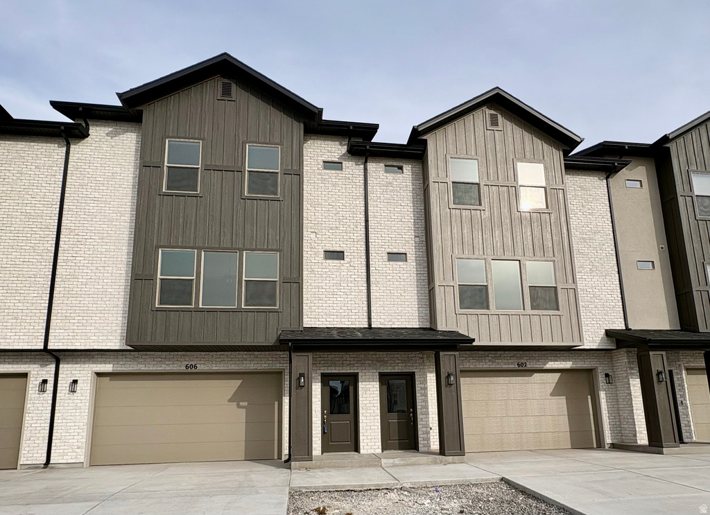 602 W CAROLES WAY #13 Tooele, UT 84074