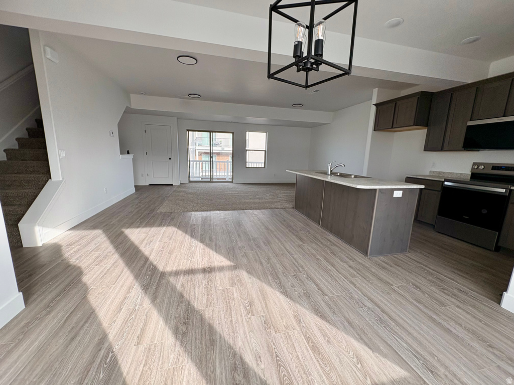 602 W CAROLES WAY #13 Tooele, UT 84074