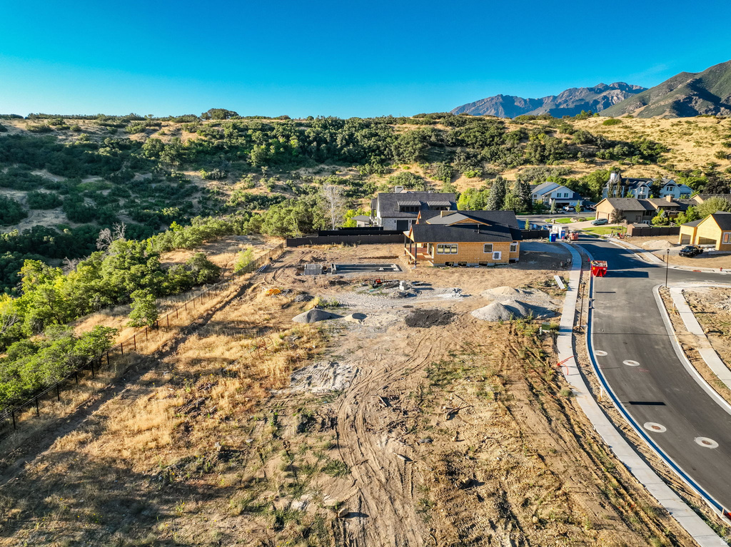 10234 S DIMPLE DELL LN Sandy, UT 84092