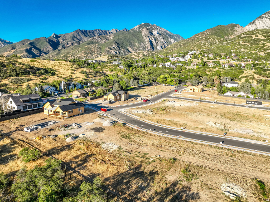 10234 S DIMPLE DELL LN Sandy, UT 84092