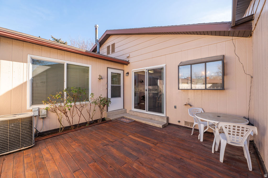 621 E COACHMAN WAY Riverdale, UT 84405