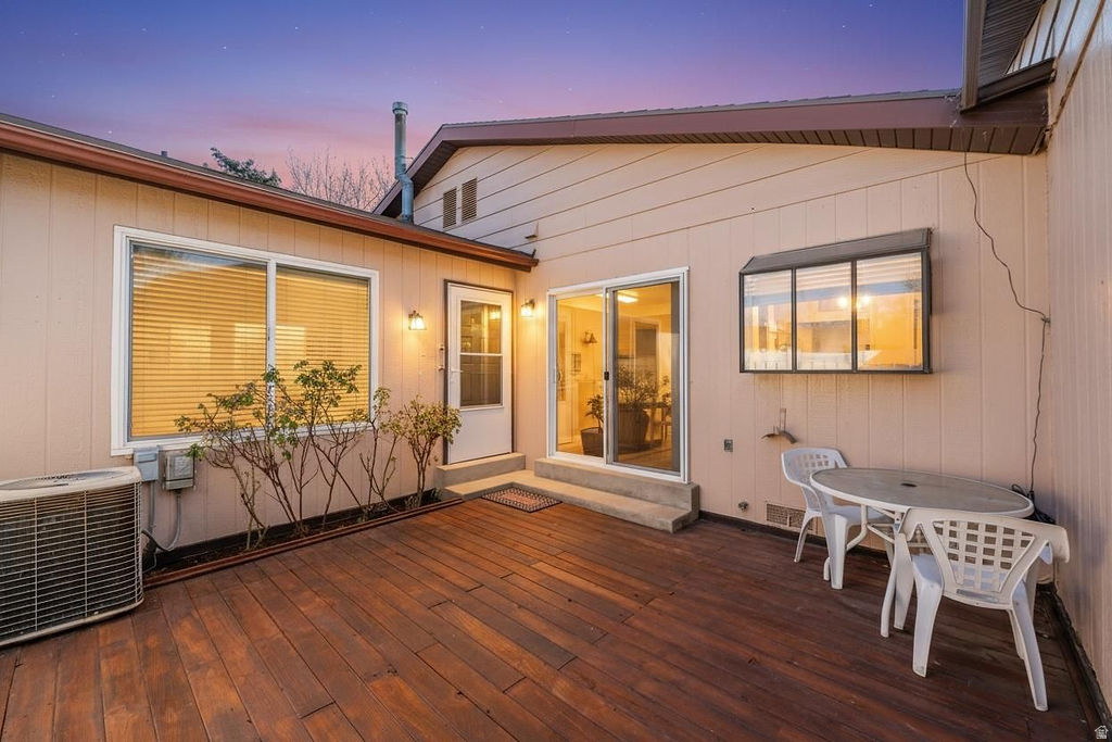 621 E COACHMAN WAY Riverdale, UT 84405