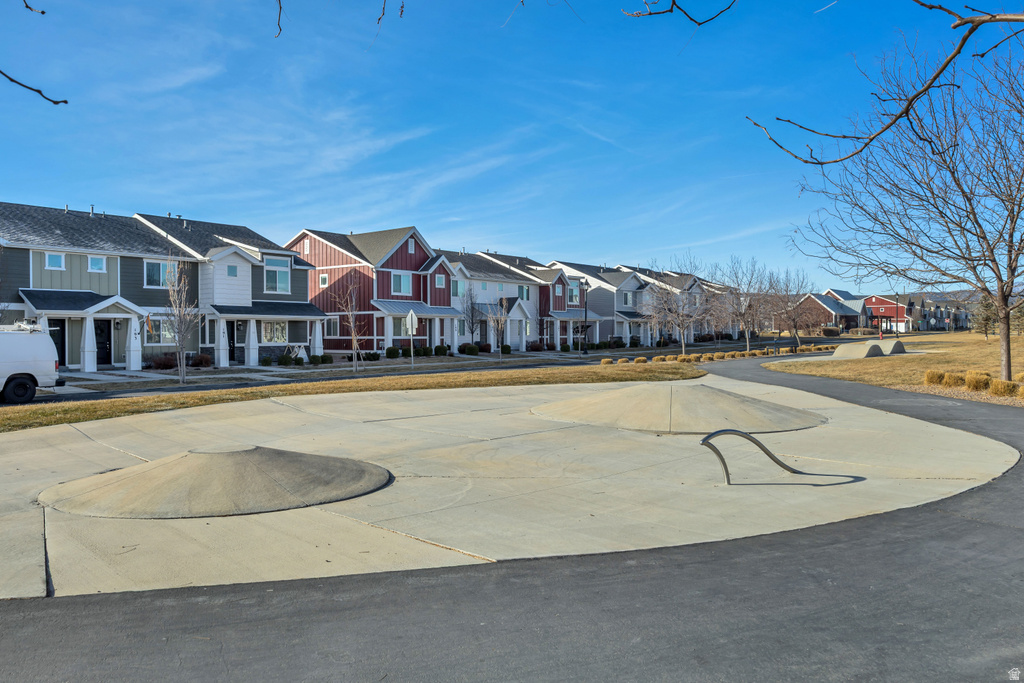 583 S RAVENWOOD LN Saratoga Springs, UT 84045