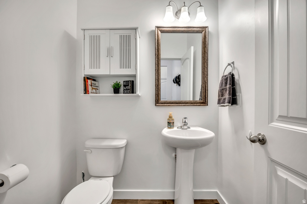 583 S RAVENWOOD LN Saratoga Springs, UT 84045