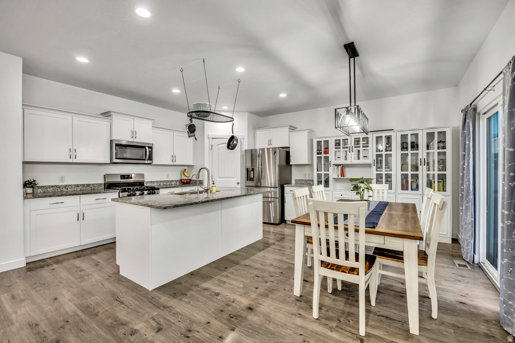 583 S RAVENWOOD LN Saratoga Springs, UT 84045