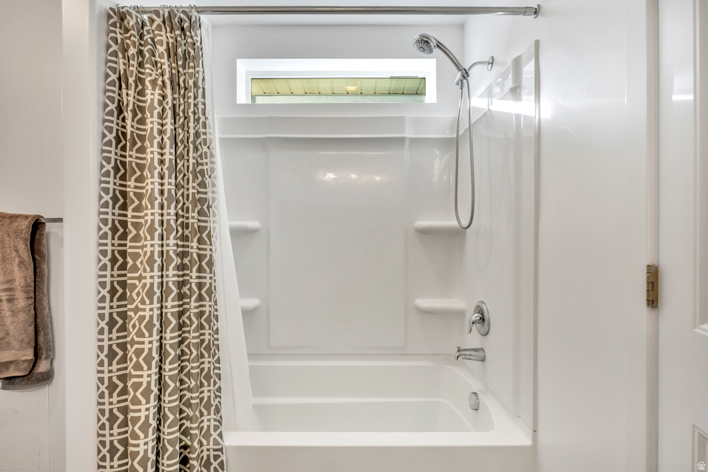 583 S RAVENWOOD LN Saratoga Springs, UT 84045