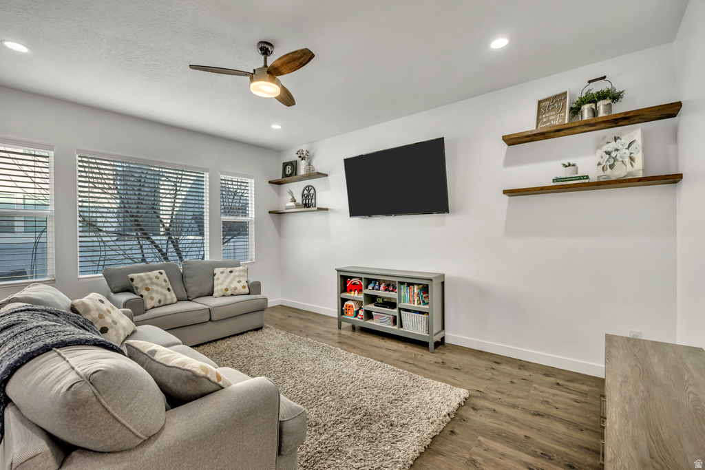 583 S RAVENWOOD LN Saratoga Springs, UT 84045