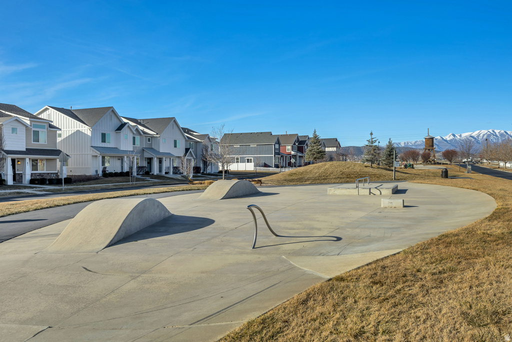 583 S RAVENWOOD LN Saratoga Springs, UT 84045