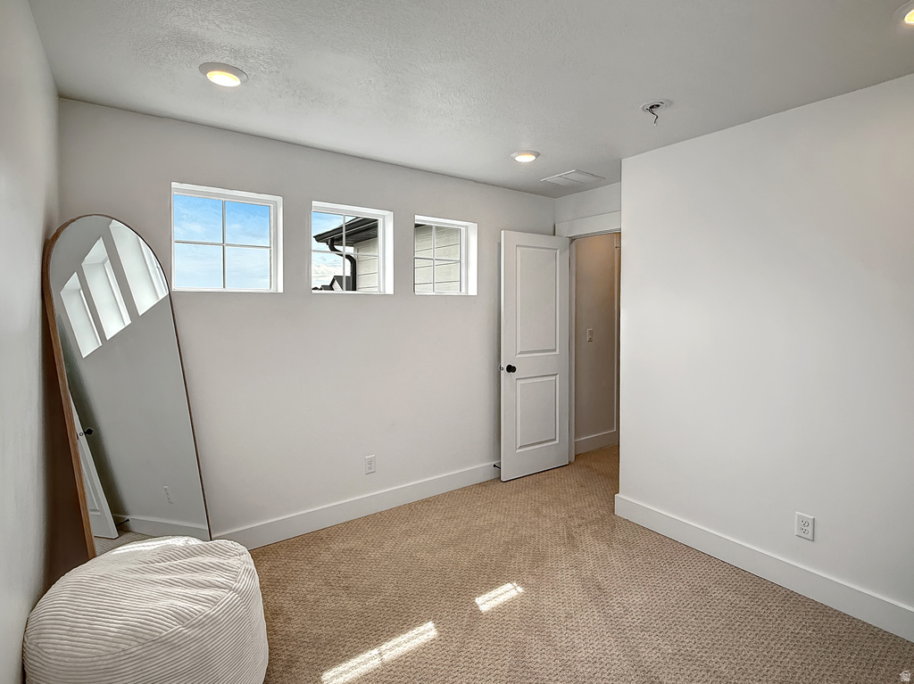 3425 W 3275 N Plain City, UT 84404