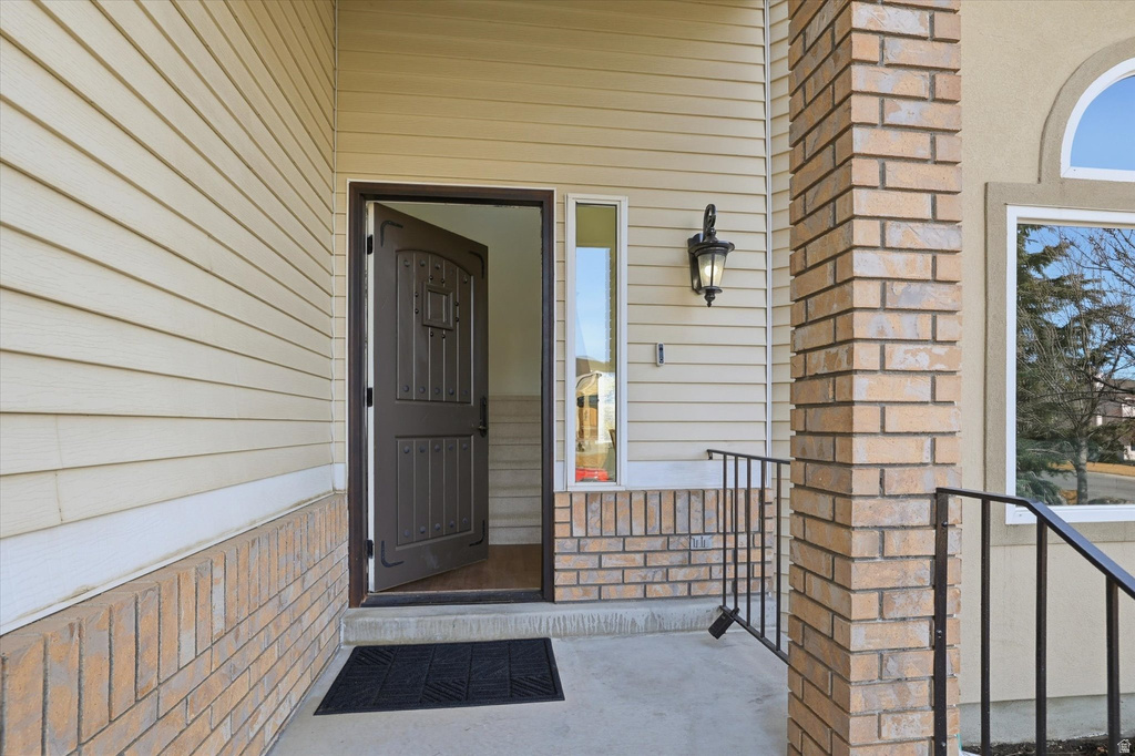 2342 E KARALEE WAY Sandy, UT 84092