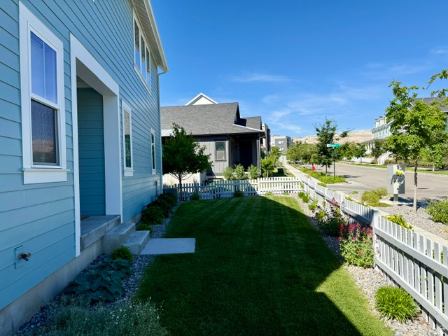 11228 S OLD BRIDGE RD South Jordan, UT 84009