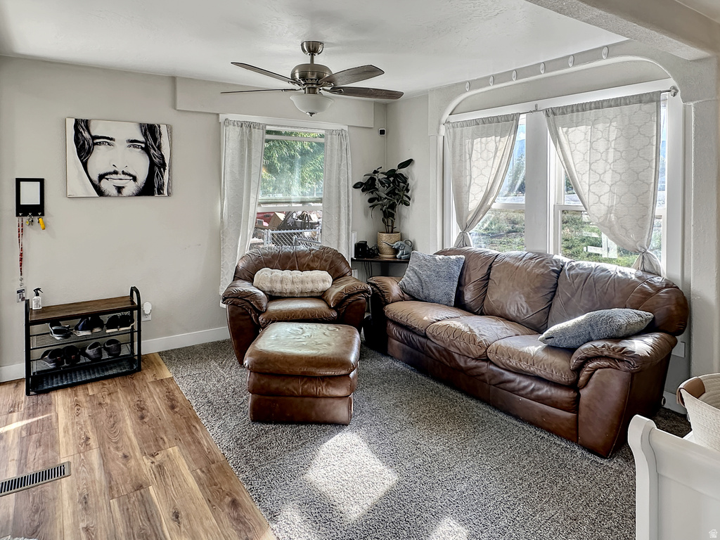 250 W MILL RD Ferron, UT 84523