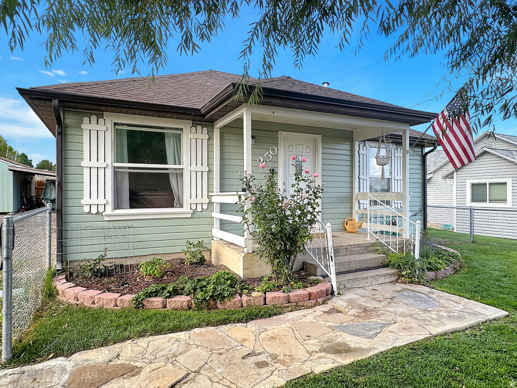 250 W MILL RD Ferron, UT 84523