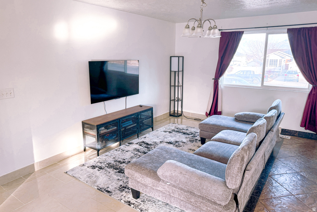 8376 S 4800 W West Jordan, UT 84088