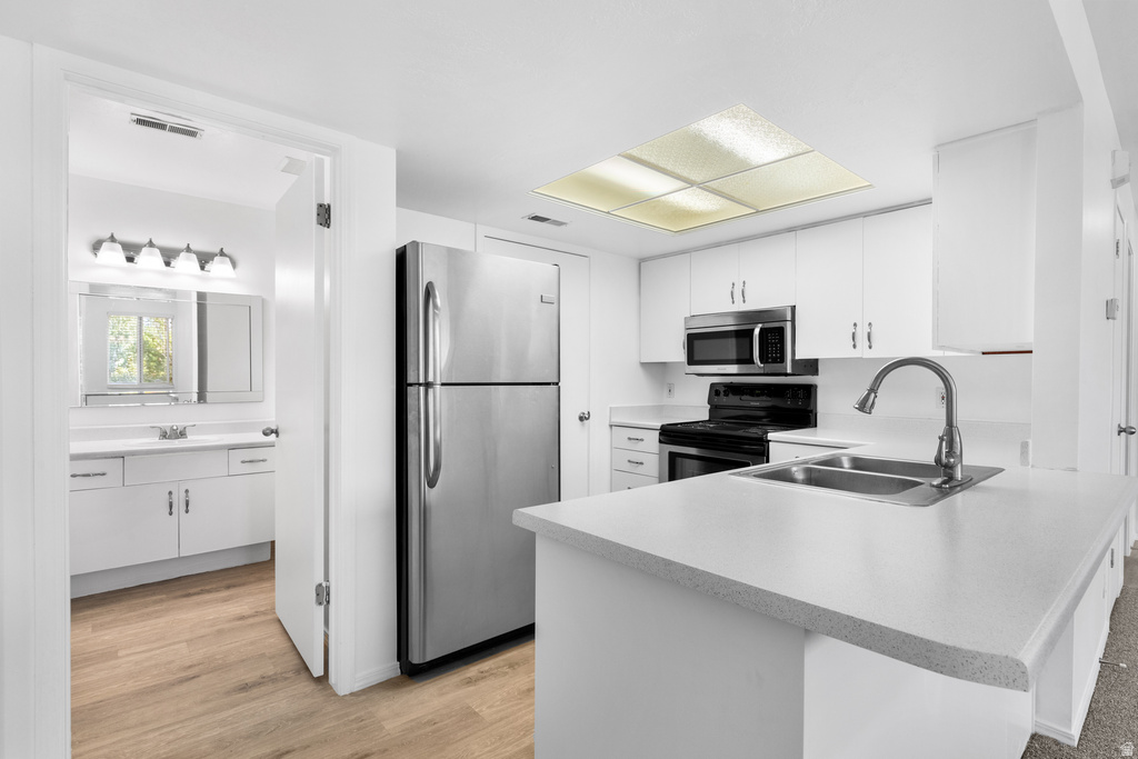 221 E FORT UNION BLVD Midvale, UT 84047