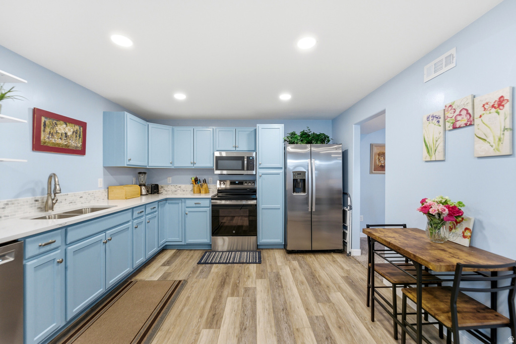 9327 S UINTA HILLS DR West Jordan, UT 84088