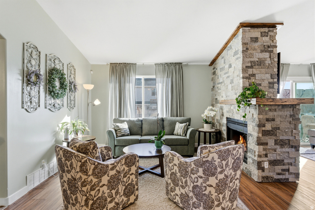 9327 S UINTA HILLS DR West Jordan, UT 84088