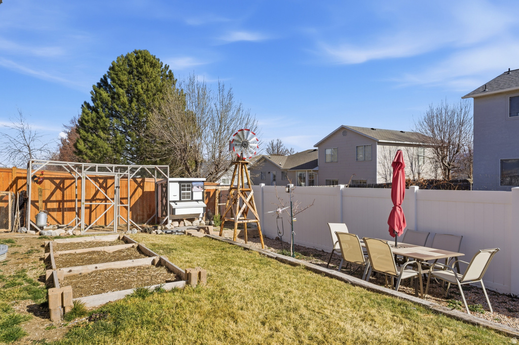 9327 S UINTA HILLS DR West Jordan, UT 84088