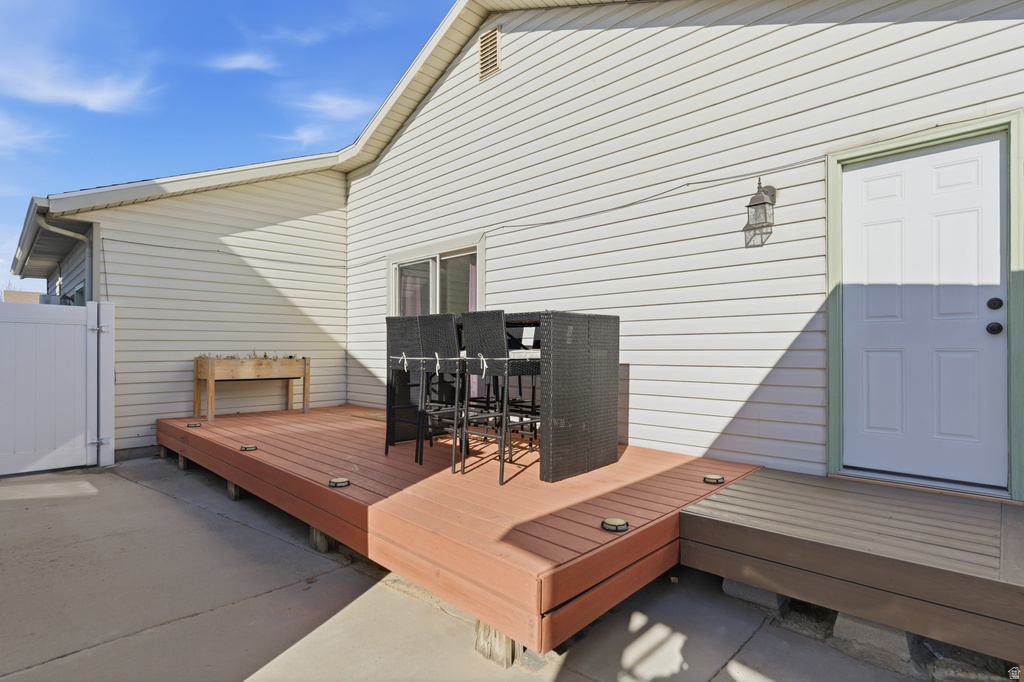 9327 S UINTA HILLS DR West Jordan, UT 84088