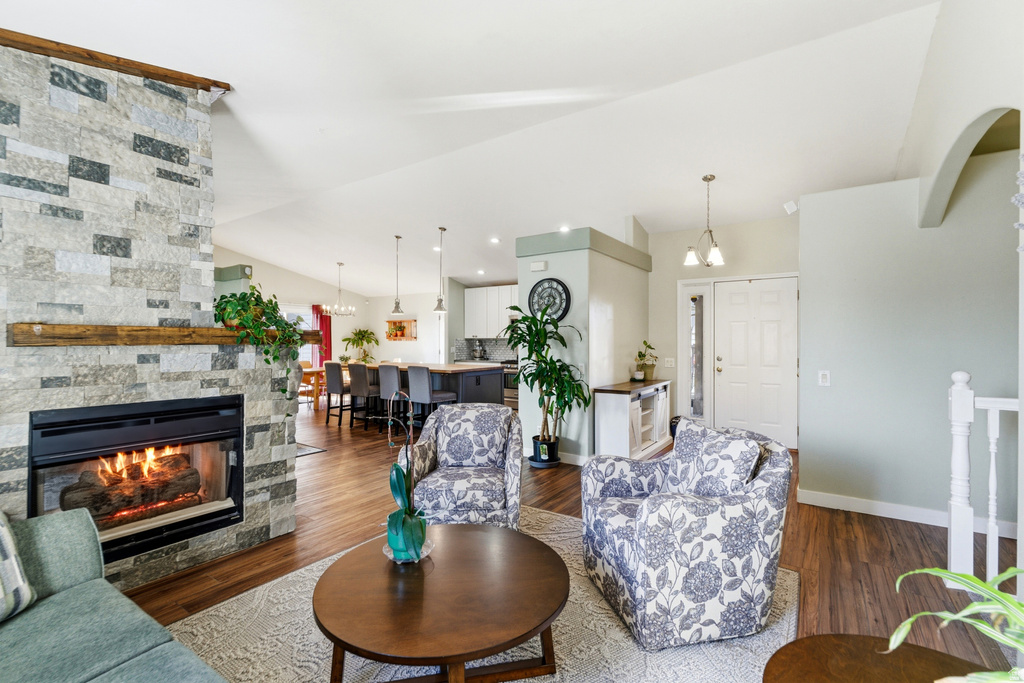 9327 S UINTA HILLS DR West Jordan, UT 84088