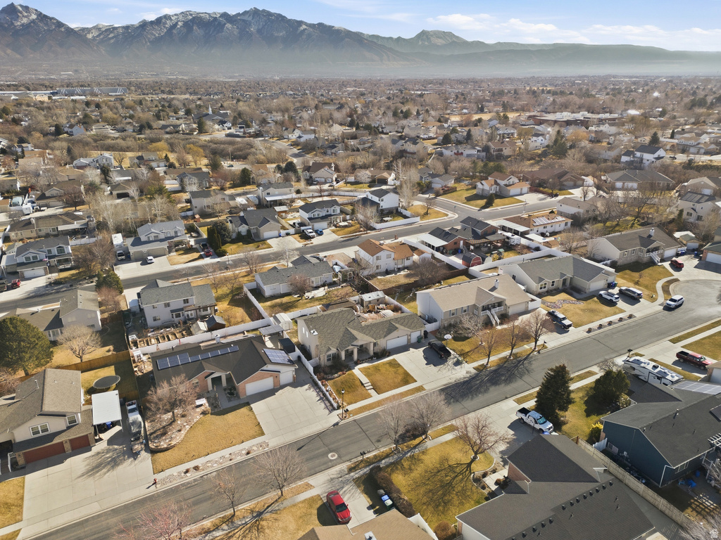 9327 S UINTA HILLS DR West Jordan, UT 84088