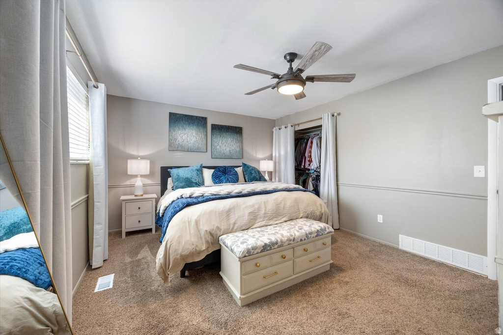 9472 S FOX HUNT DR Sandy, UT 84092